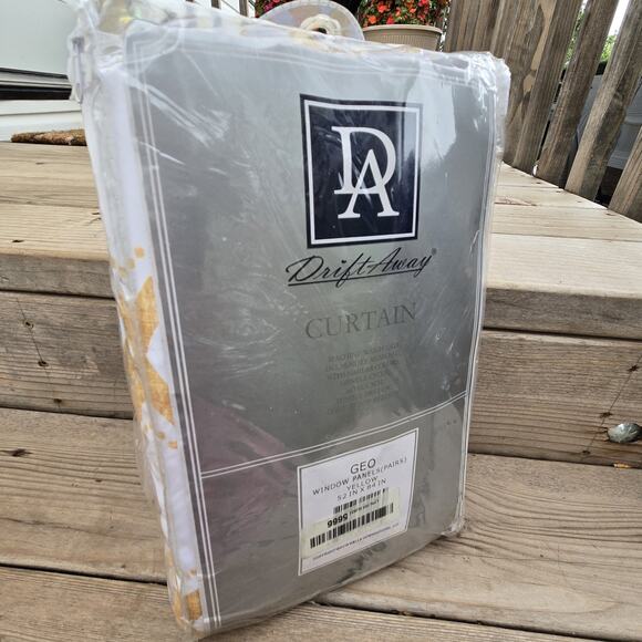 Drift Away Geo Trellis Yellow Grommet Room Darkening Curains (2) 52x84 NIP - Picture 8 of 8